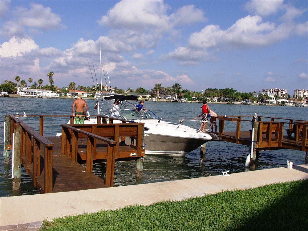 Westwinds Waterfront Resort St. Pete Beach Exterior foto
